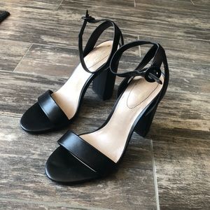 Black heels with a thick heel